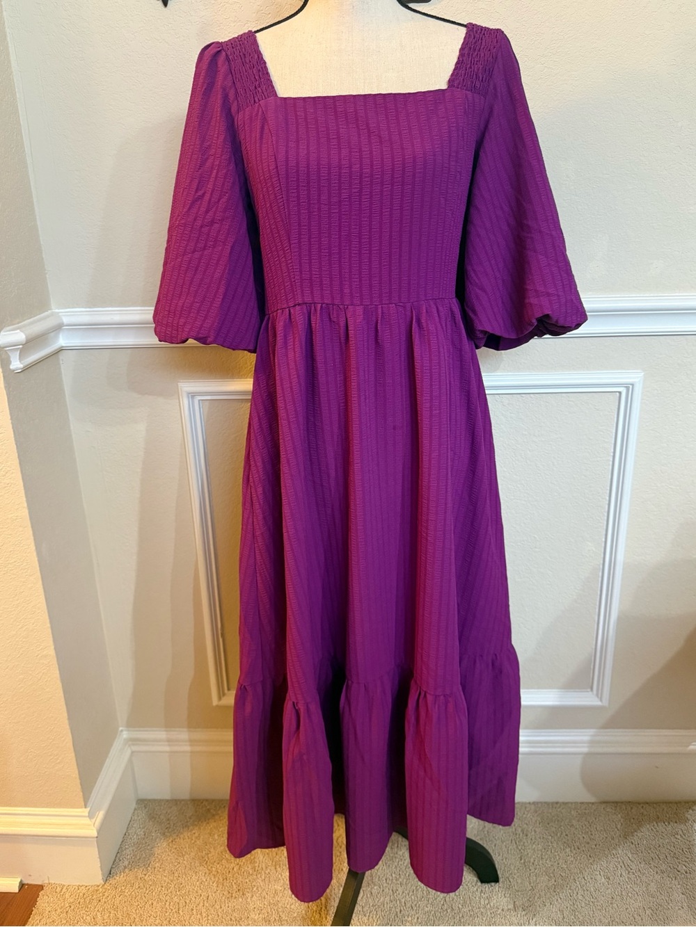 Oddy Magenta Square-Neck Maxi Dress with Short Puffed Sleeves Size Medium